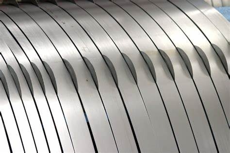 Bandes en acier inoxydable à résistance à la traction ≥ 520 MPa destinées à une utilisation industrielle
