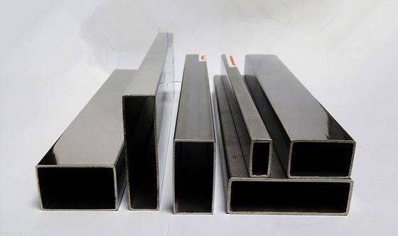 Tubes rectangulaires en acier inoxydable de qualité supérieure laminées à froid
