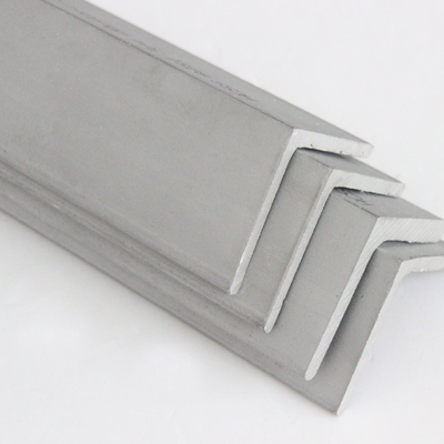 436L 304 profil d'angle de l'acier inoxydable 439 436 445